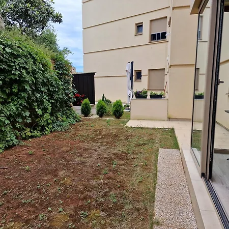 Valovine Stoja * Pula