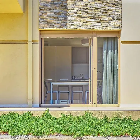 Valovine Stoja * Pula