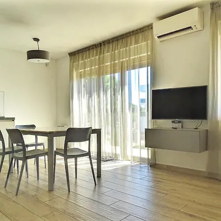 Valovine Stoja Apartment *