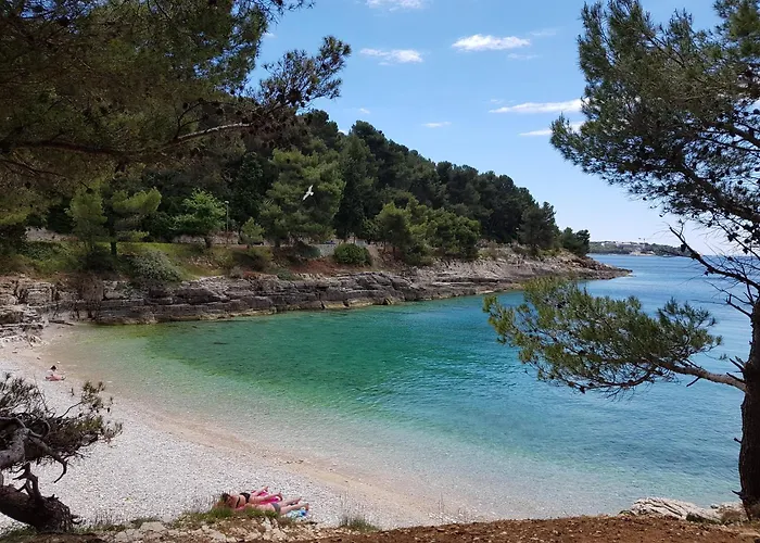 Valovine Stoja * Pula